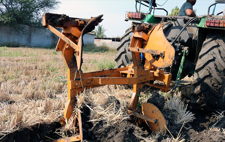 Hydraulic Plough